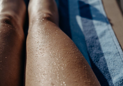De juiste zelfbruiner kiezen voor een natuurlijke glow