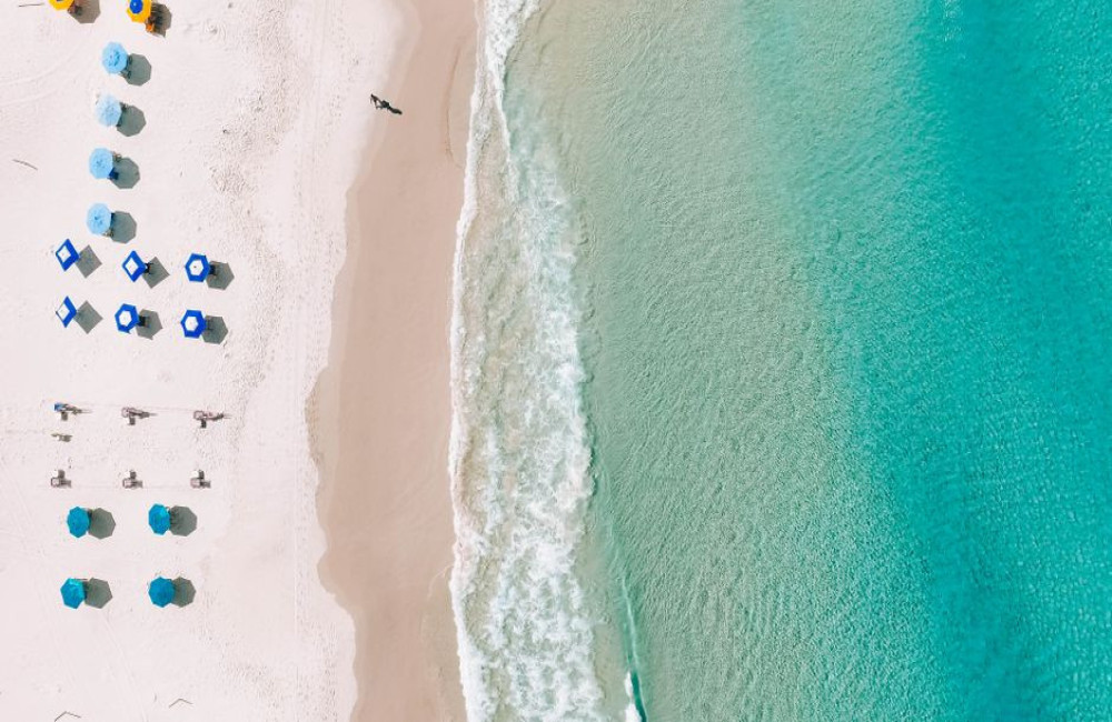 Wat is het verschil tussen SPF 30 en SPF 50 voor een dag op het strand?