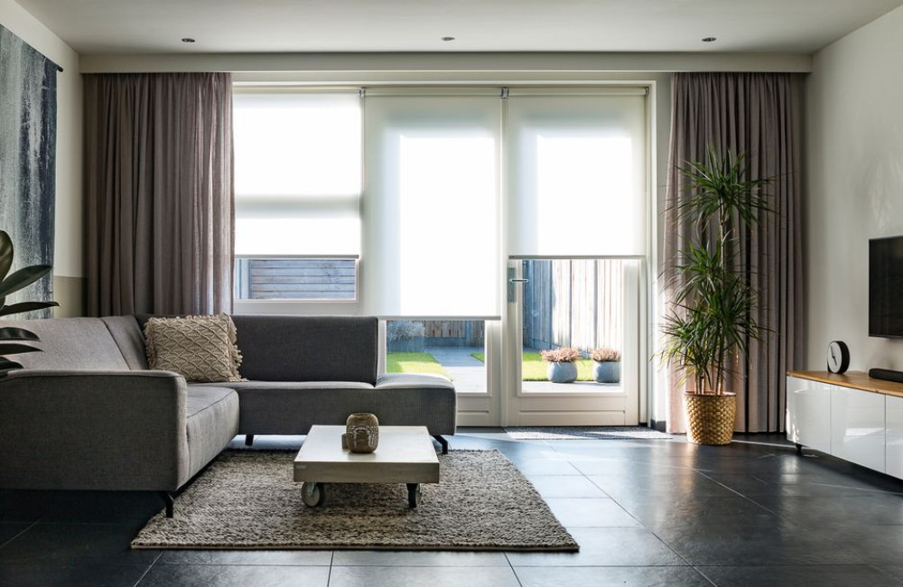 Woonkamer zonder banken trend: een nieuw interieur statement