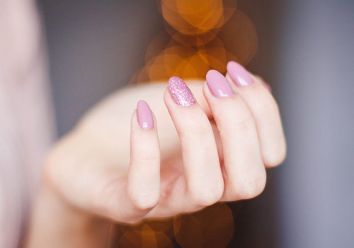 Waarom breken mijn nagels steeds af en wat kan ik eraan doen?